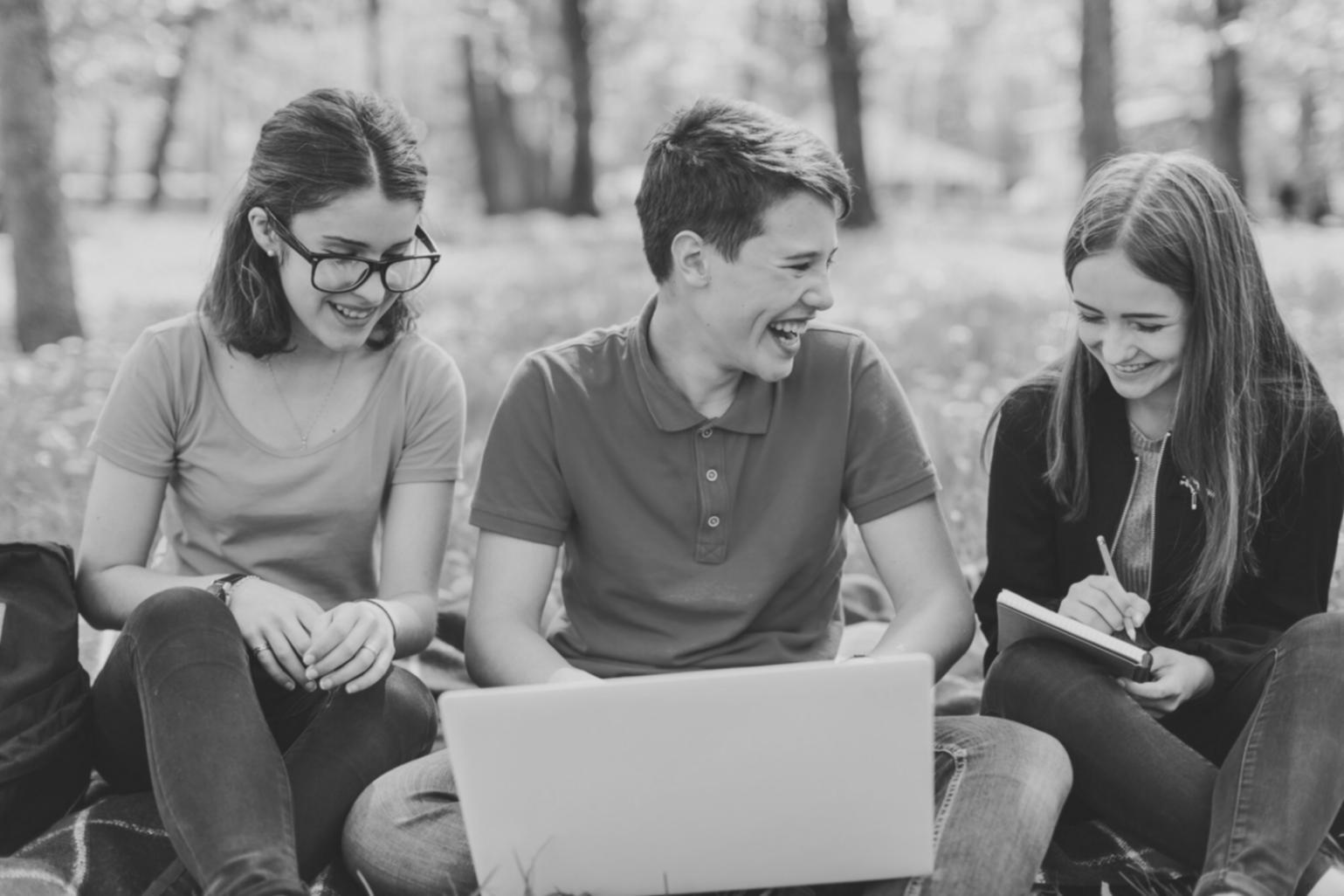 Espacio de trabajo con análisis financiero
