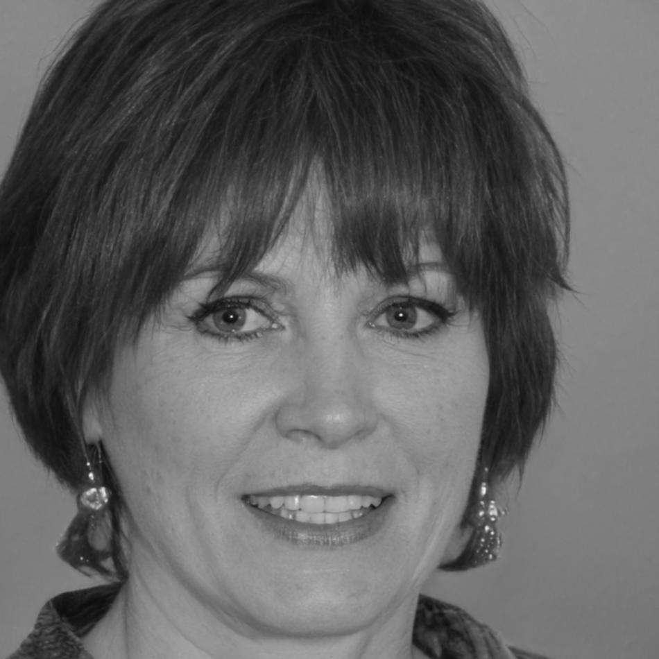 Retrato profesional de Ivette Quirós